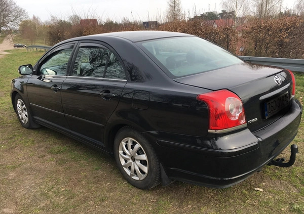 Toyota Avensis cena 13900 przebieg: 297000, rok produkcji 2006 z Świdwin małe 67